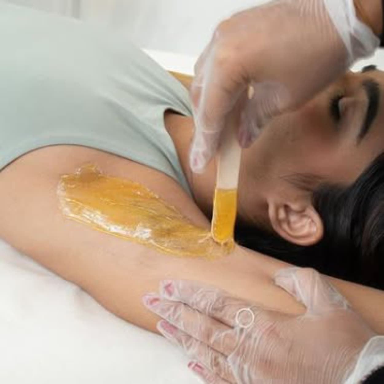 Cera depilatoria caliente Natural de baja fusion en pastillas 3AB 1Kg | Starpil - Imagen 6
